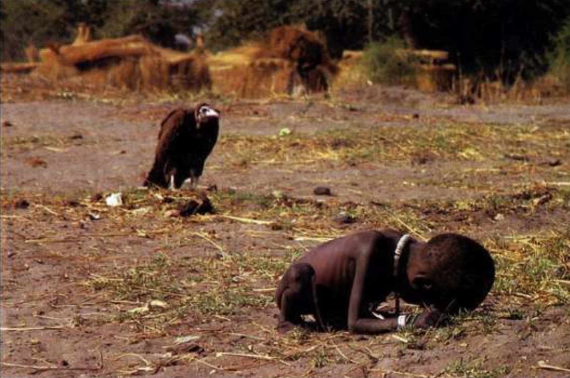 “The vulture and the little girl” (1993), de Kevin Carter