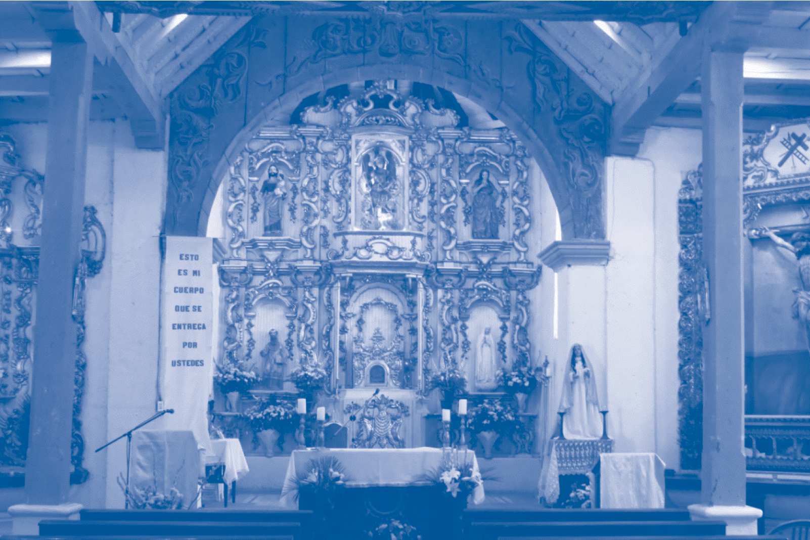 Retablo del altar mayor del templo
colonial de san Miguel Arcángel de Huizúcar.