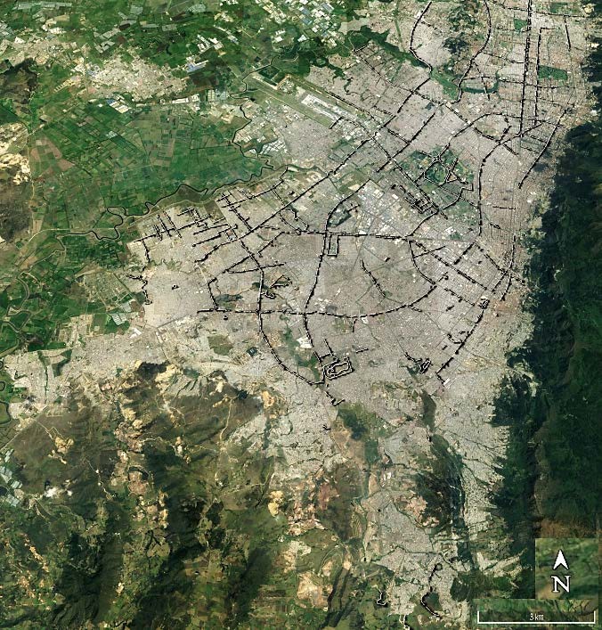 Plano general de la ciudad de Bogotá y su ciclorruta en líneas negras