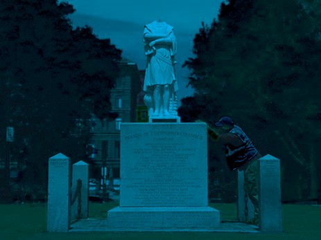 Imagen 19. Decapitan una estatua de Cristóbal Colón. (Boston, EE.UU).