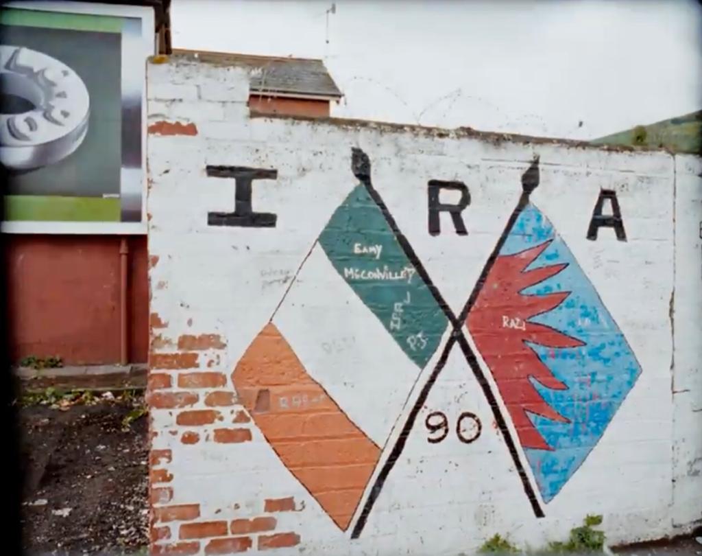  Símbolo do grupo terrorista IRA (Exército
 Republicano Irlandês)