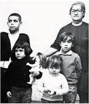 Tercina com seus netos Samuel, Luiz Carlos, Zuleide
e Ernesto.