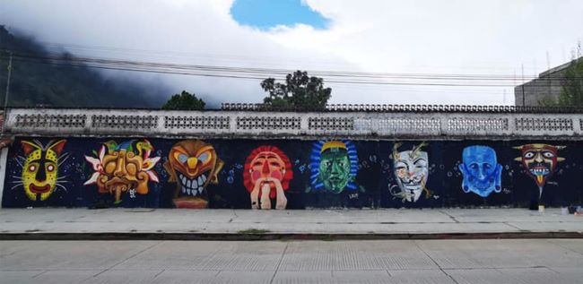 Mural colectivo elaborado por Colectivo 300, 2020. Barrio de
María Auxiliadora, San Cristóbal de Las Casas, Chiapas.