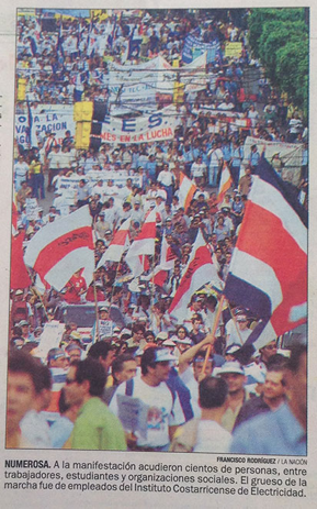 Fotografía
y pie de foto de la noticia de D. Leal. 2004. “Trabajadores marcharon contra el
TCL”. 

La
Nación, 1/6, p. 6A.