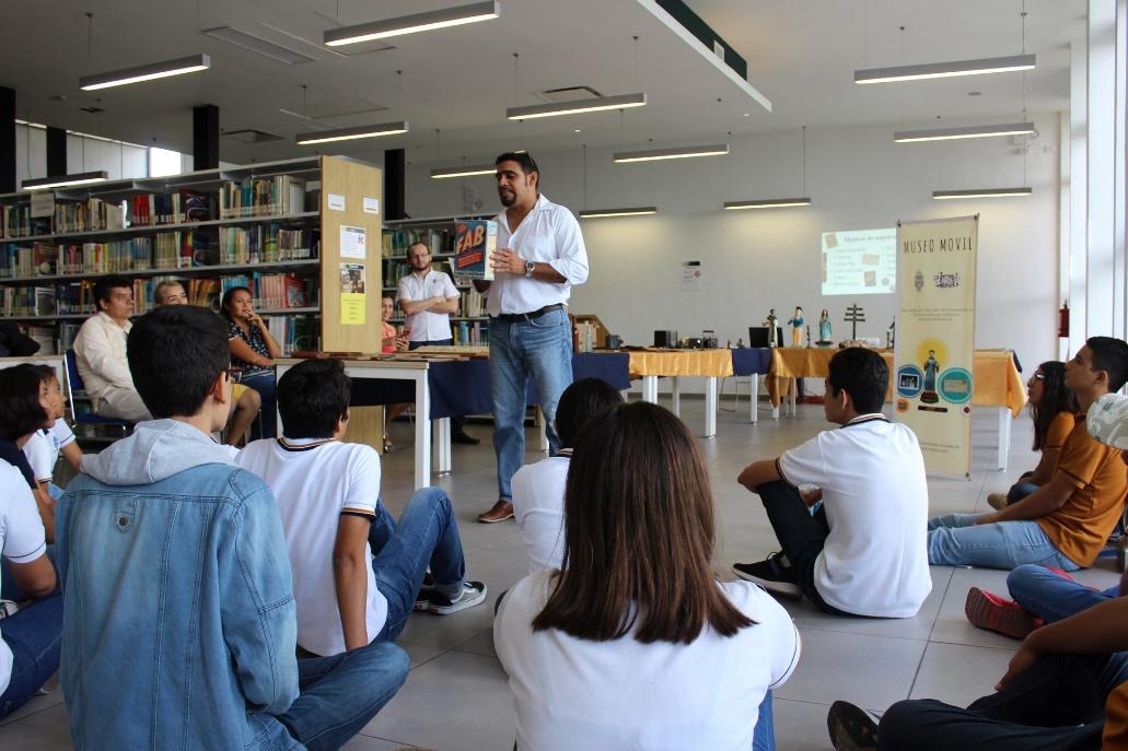 Presentación de El Museo Móvil en la Escuela Preparatoria N° 2 de la
Universidad Autónoma de Yucatán. 2019. 