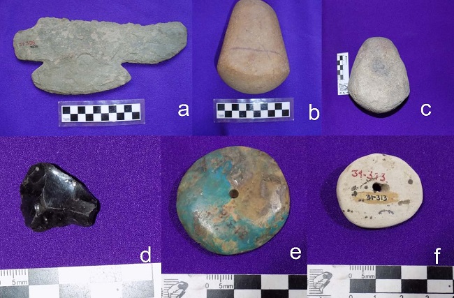  a. Pieza N&deg; 31-306; b. Pieza N&deg; 31-308, c.
Pieza N&deg; 31-307, d. Pieza N&deg; 31-309; e. Pieza N&deg; 31-318; f.
Pieza N&deg; 31-313. Las piezas a y b pertenecen al Instituto Interdisciplinario Tilcara, Facultad de
Filosof&iacute;a y Letras, Universidad de Buenos Aires, Argentina. Las piezas c, d, e y f pertenecen al Museo Etnogr&aacute;fico &ldquo;Juan B. Ambrosetti&rdquo;, Facultad de
Filosof&iacute;a y Letras, Universidad de Buenos Aires, Argentina