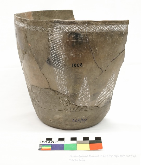 Cerámica Las Mercedes (colección del Museo “Emilio
    y Duncan Wagner” de Santiago del Estero, hoy depositada en el Centro de
    Interpretación y Conservación del Patrimonio Cultural de Santiago del
    Estero). Fotografía José Galván.