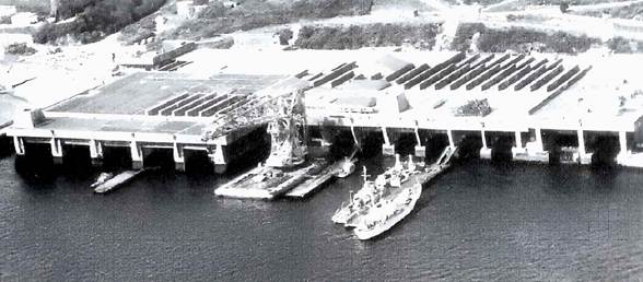 Base de submarinos nazis de Brest a mediados de los a&ntilde;os 1970