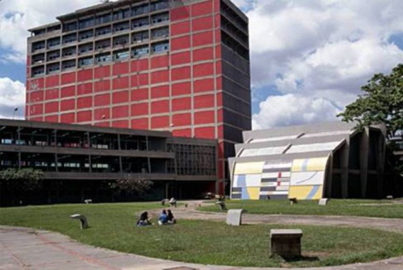 Tierra de nadie y la Biblioteca Central.