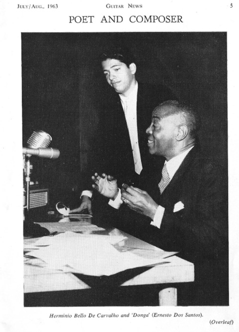 Hermínio Bello de Carvalho (em pé) e Ernesto dos Santos (“Donga”), personagens que conviveram com Villa-Lobos e estiveram presentes na estreia de “Canção do Poeta do Século XVIII”