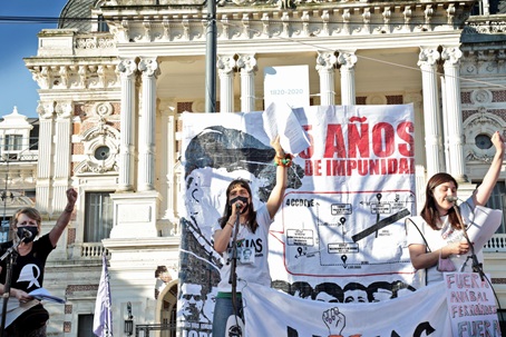 Marcha por L&oacute;pez. Cierre y lectura de
documento en Plaza San Mart&iacute;n