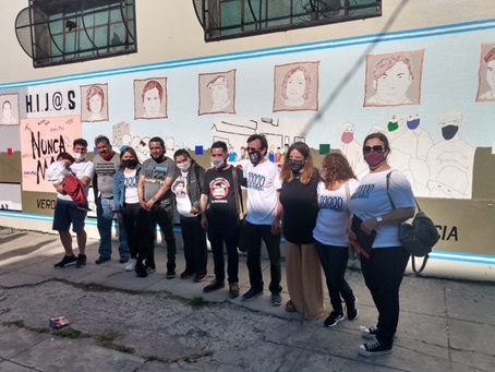 Mural realizado por HIJOS de Berisso