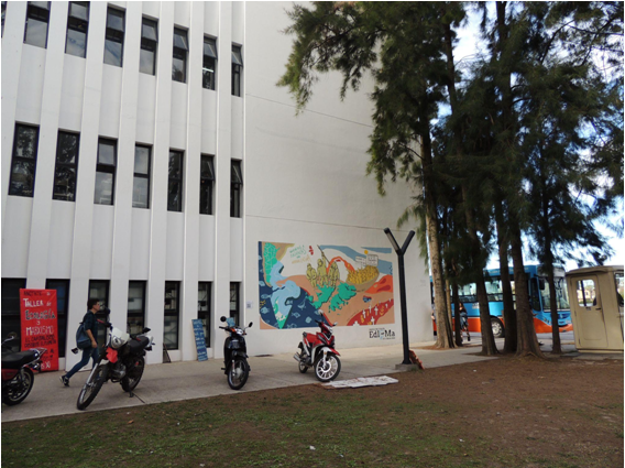 Vista panorámica del mural.