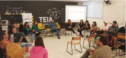 Reuni&atilde;o de empreendedores em espa&ccedil;o do Teia