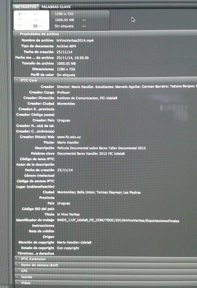 Captura del panel de metadatos de
Adobe Bridge CS6