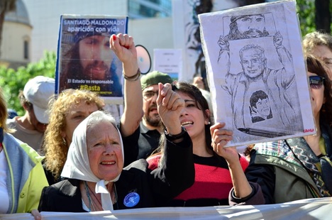 Figura 8. Ronda de las  Madres de Plaza de Mayo, 19 de octubre de 2017, 
  Ciudad de Buenos Aires.
