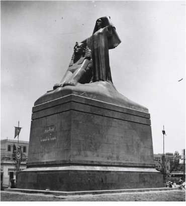 DESPERTAR
DE EGIPTO, POR MAHMOUD MUKTAR, CAIRO.