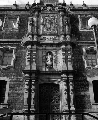 FACHADA DEL COLEGIO CHICO (CALLE DE SAN ILDEFONSO), ANTIGUO COLEGIO DE SAN
ILDEFONSO, CIUDAD DE MÉXICO.