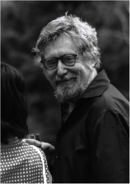 CLIFFORD
GEERTZ. Standing next to his wife, Prof. Karen Blu, at the Institute for
Advanced Study May Day Celebration, on May 1, 1983. 