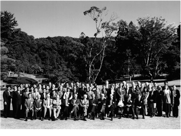 PARTICIPANTES
EN LA CONFERENCIA DE NARA SOBRE AUTENTICIDAD, EN NOVIEMBRE DE 1994, NARA, JAP&Oacute;N.
