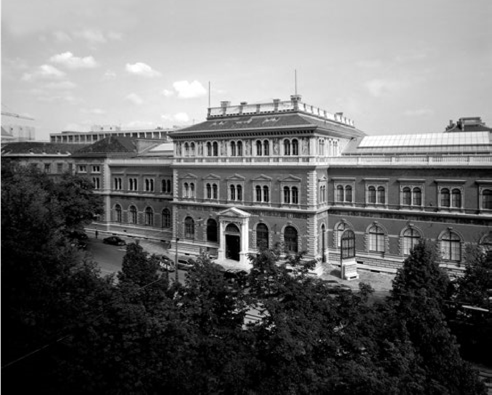MUSEO DE
ARTES E INDUSTRIAS. 