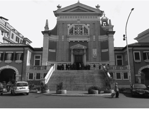 Figura 12. Gustavo
Giovannoni, 1923. Iglesia de los &Aacute;ngeles Custodios. Roma.