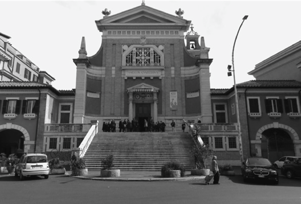 Figura 12. Gustavo Giovannoni, 1923. Curch of &Aacute;ngeles Custodios. Roma.