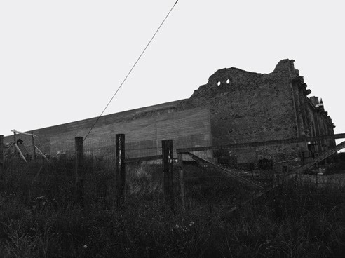 Figure 5. Infirmary of Jaguar&atilde;o where the intervention with reinforced concrete can be seen.