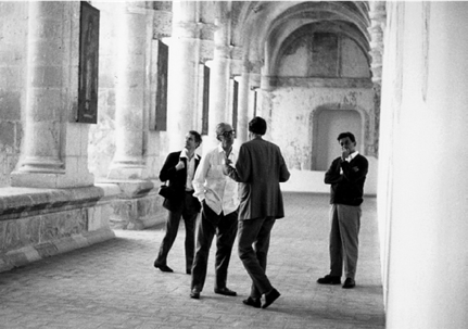 PAUL PHILIPPOT, MANUEL DEL CASTILLO NEGRETE Y JOHANNES TAUBERT. Templo de Santo Domingo, Oaxaca. M&eacute;xico, noviembre 1969.