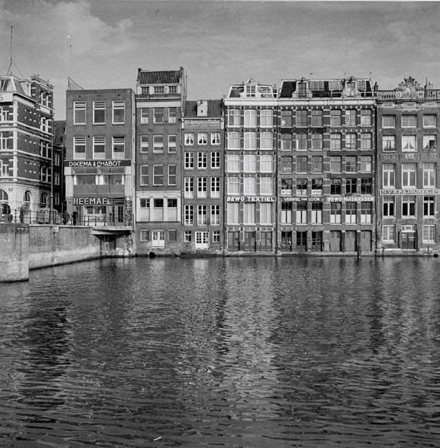 AMSTERDAM. Old houses.