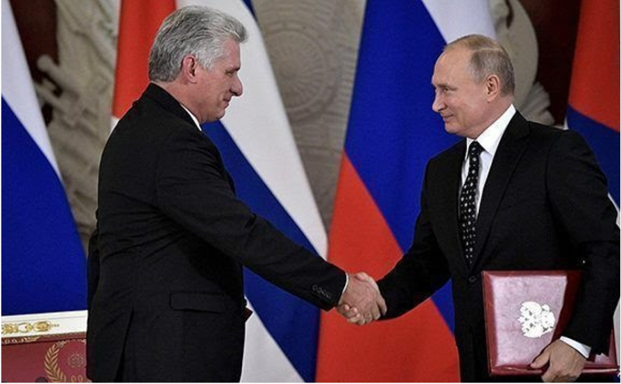 Firma de la Declaración Conjunta del Presidente de la Federación de Rusia Vladímir Putin y el Presidente de la República de Cuba Miguel Díaz-Canel Bermúdez.