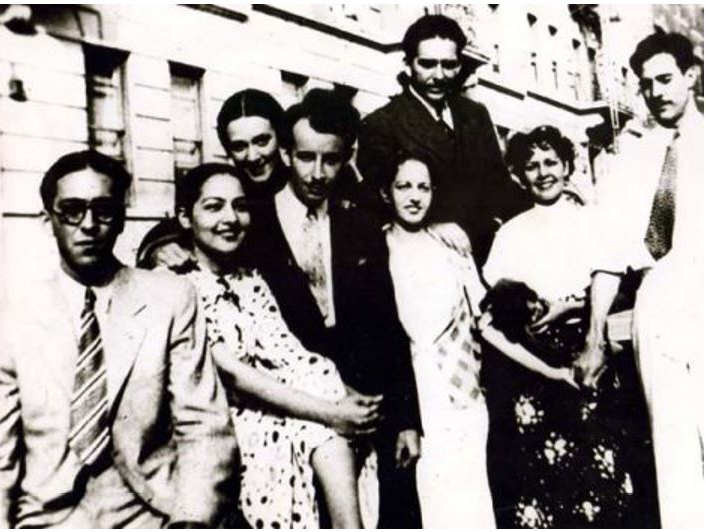 Roa con Pablo de la Torriente Brau y otros compañeros de su generación.