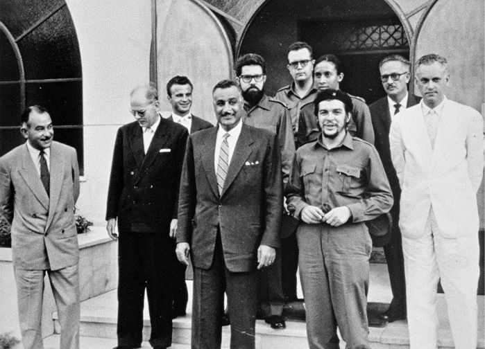 El Dr. Salvador Vilaseca integró en 1959 la delegación cubana presidida por el comandante Ernesto Che Guevara a países de Asia y África para ampliar las relaciones diplomáticas, comerciales y culturales.