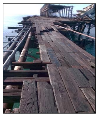 Daños
causados por actividad sísmica al Muelle Fiscal de Puerto Armuelles, Provincia de Chiriquí, República de Panamá.