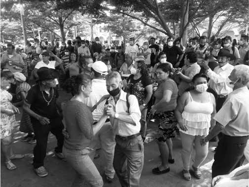 Convivencia de los usuarios de la Plaza Libertad
