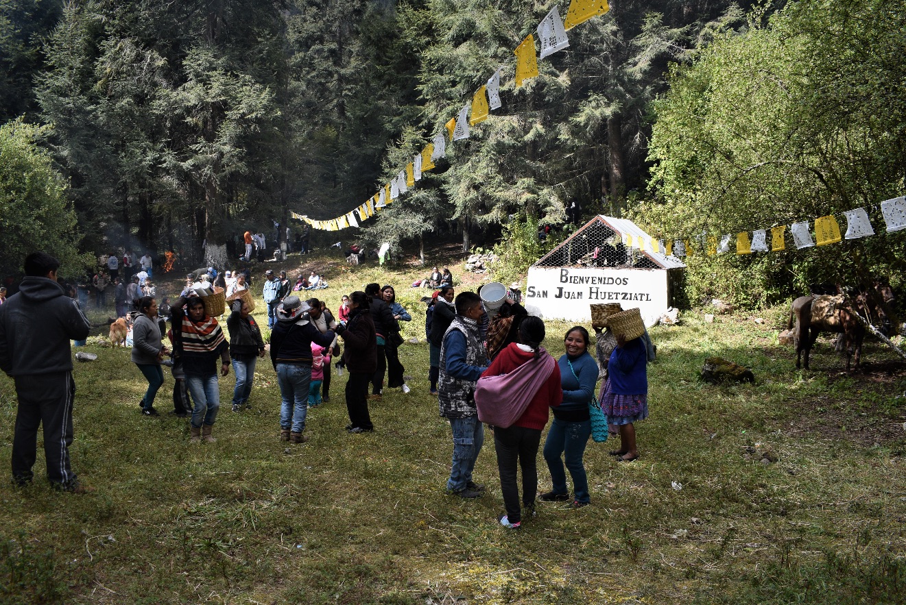 El baile de la
mayordom&iacute;a de San Juan Huetziatl