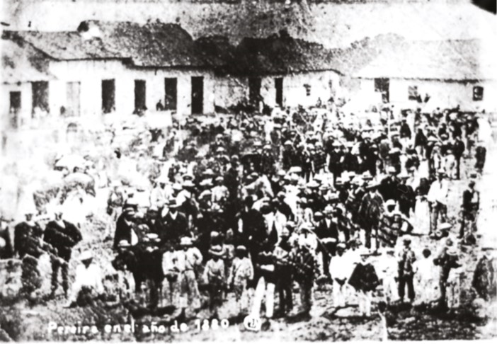 Plaza
Victoria (1880), actual Plaza de Bolívar de Pereira