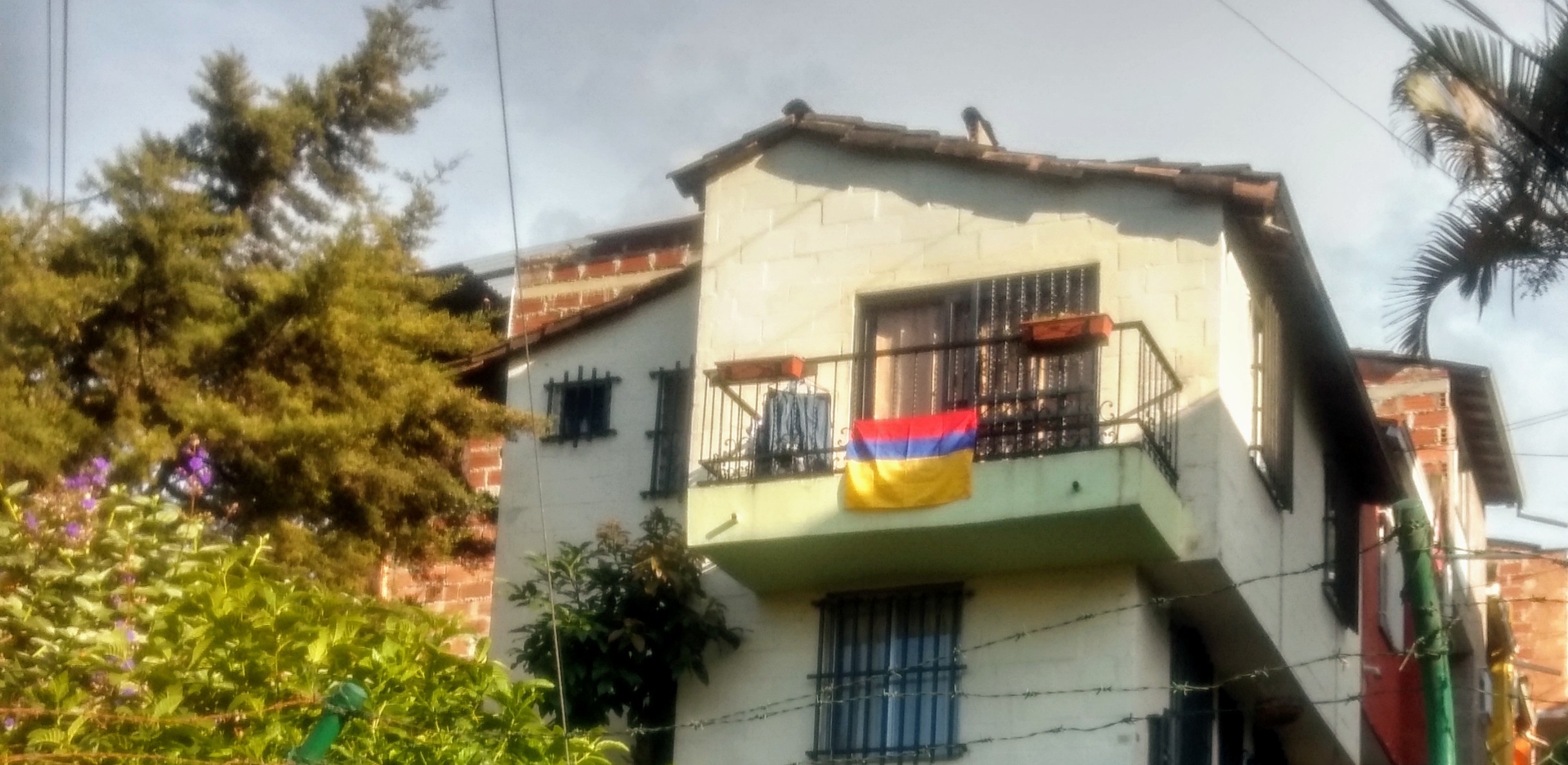 SOS Colombia 2021, en una esquina de Medellín.