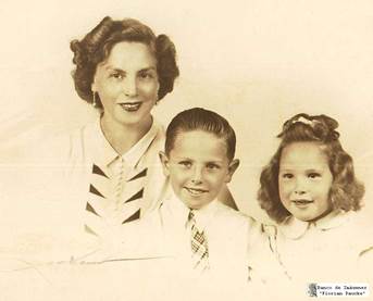 Madre y sus dos hijos