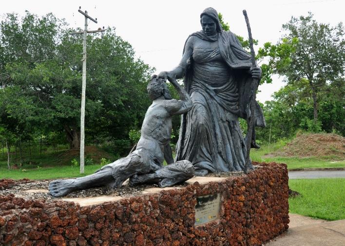 Est&aacute;tua da M&atilde;e
Bonif&aacute;cia em auxilio a um escravo