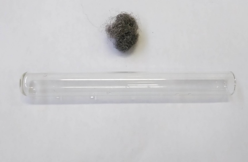 Tubo
de ensaio e esponja de aço