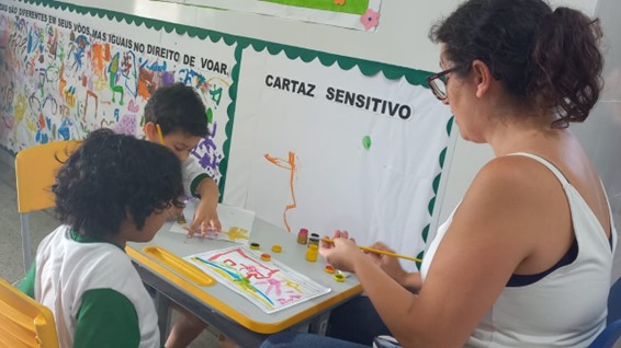 Atividades em diferentes espaços do CMEI