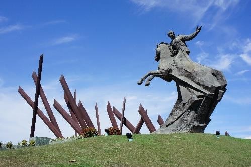 Monumento
Mayor General Antonio Maceo, Plaza de
la Revolución Santiago de Cuba. 1991.