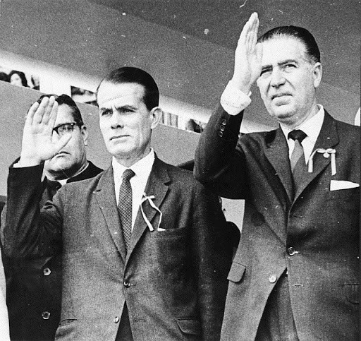 Carlos Cueto
Fernandini y el presidente Fernando Belaúnde Terry (1967)