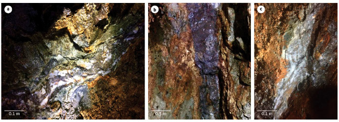 Mineralizing fluids related to cooling of Morrogacho stock