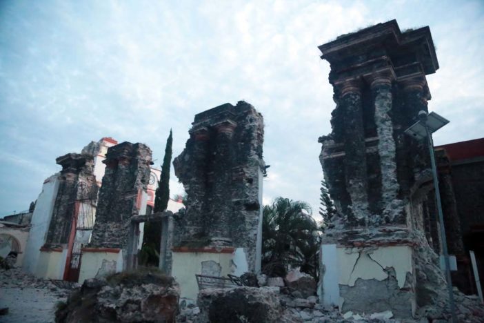Daños en edificio
histórico en Jolutla, Morelos (2017). Autor: Margarito Pérez. Fuente: Proceso