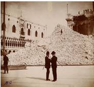 Restos del campanario
de Venecia. (1902) Fuente: Dominio público. https://goo.gl/kCc4Bz