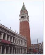 Campanario de Venecia reconstruido (2006). Fuente: De MarkusMark
- CC BY-SA 3.0, https://commons.wikimedia.org/w/index.