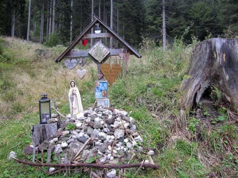 Estación de Vía
Cruces en Sendero del Peregrino