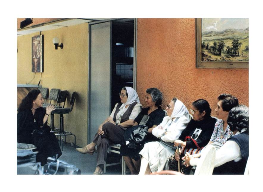  Encuentro entre Rosario Ibarra de Piedra y las Madres de
Plaza de Mayo de Argentina